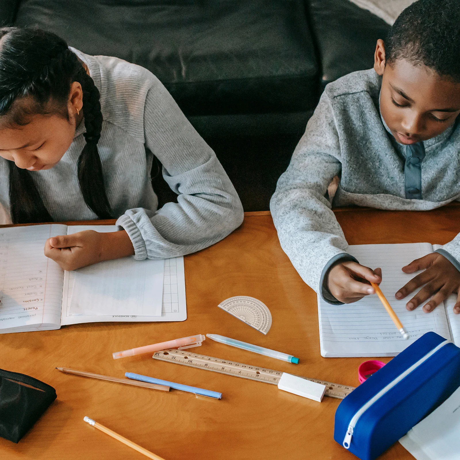 Прозрачные 4-дюймовые пластиковые транспортиры - Фотография_3