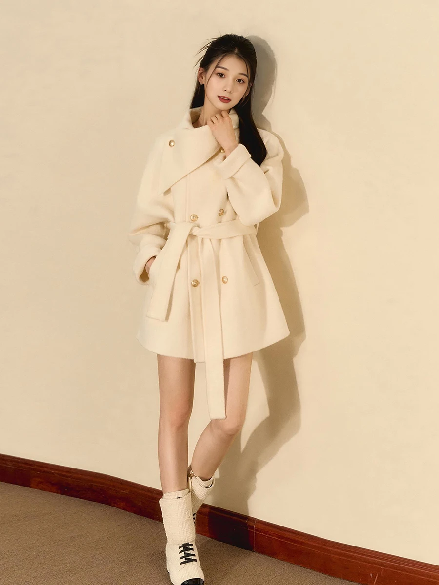 Пригородная стильная куртка со шнуровкой на талии - Фотография_2