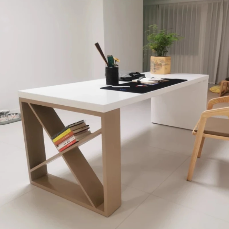 Письменный рабочий стол для руководителя