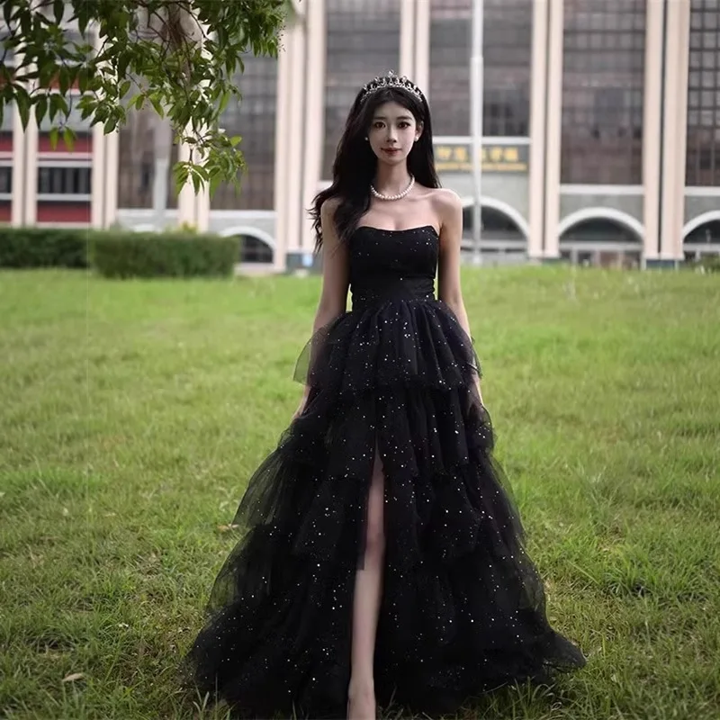 Вечернее платье без бретелек