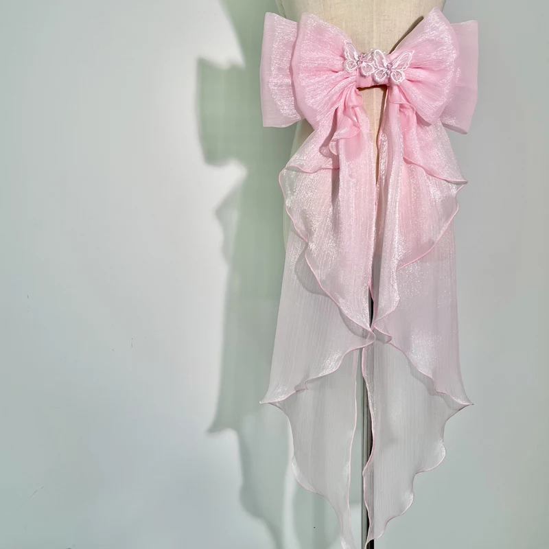 Блестящий шелковый двухслойный бант со шлейфом - Фотография_2