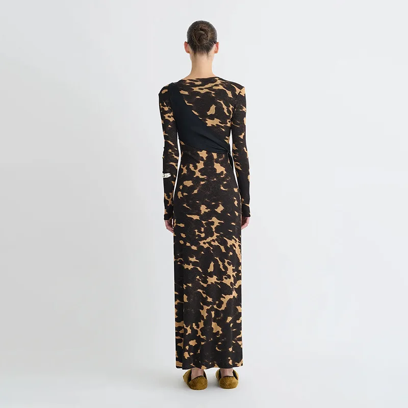 Коричневое женское платье для выпускного - Фотография_2