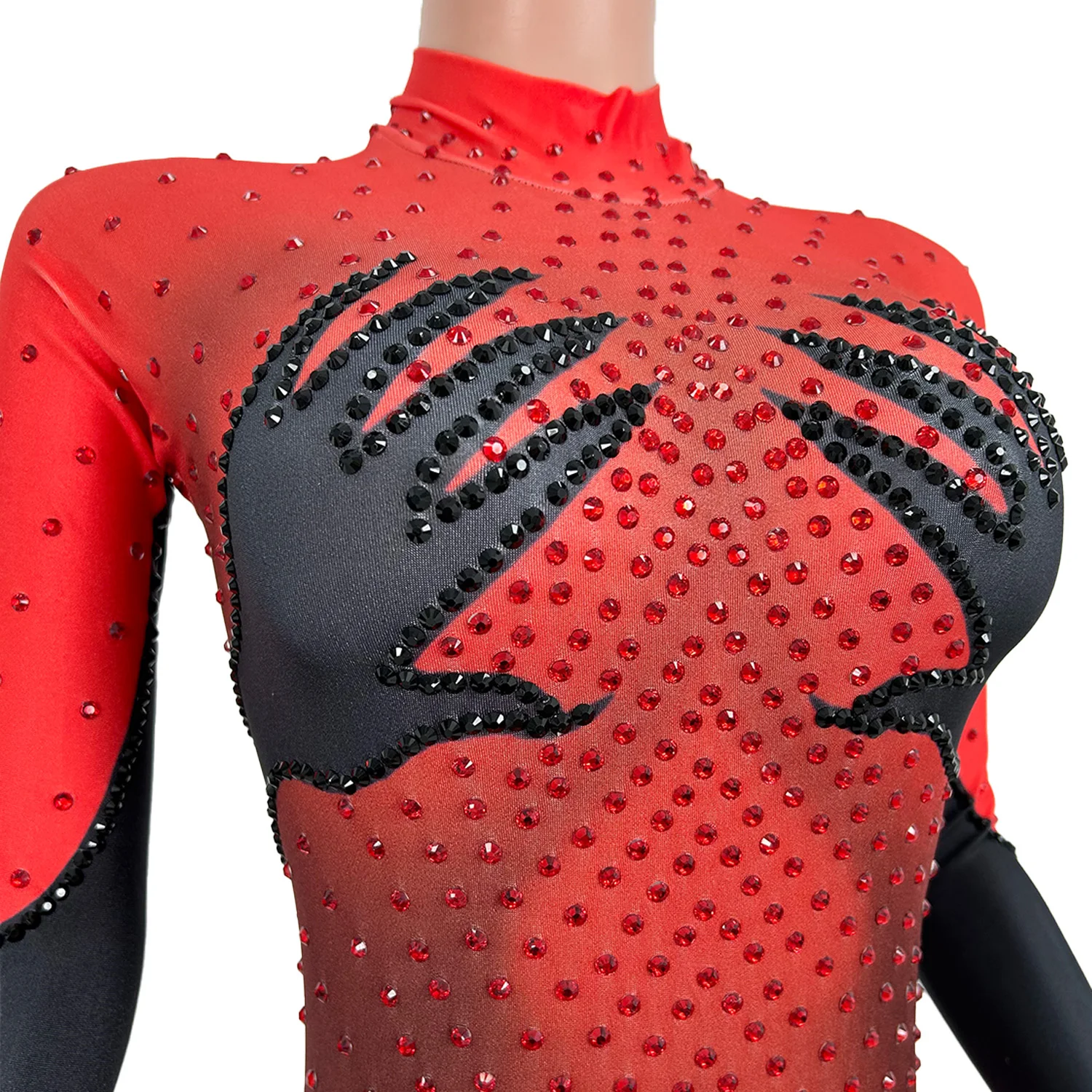 Кабаре блестящий горный хрусталь - Фотография_5