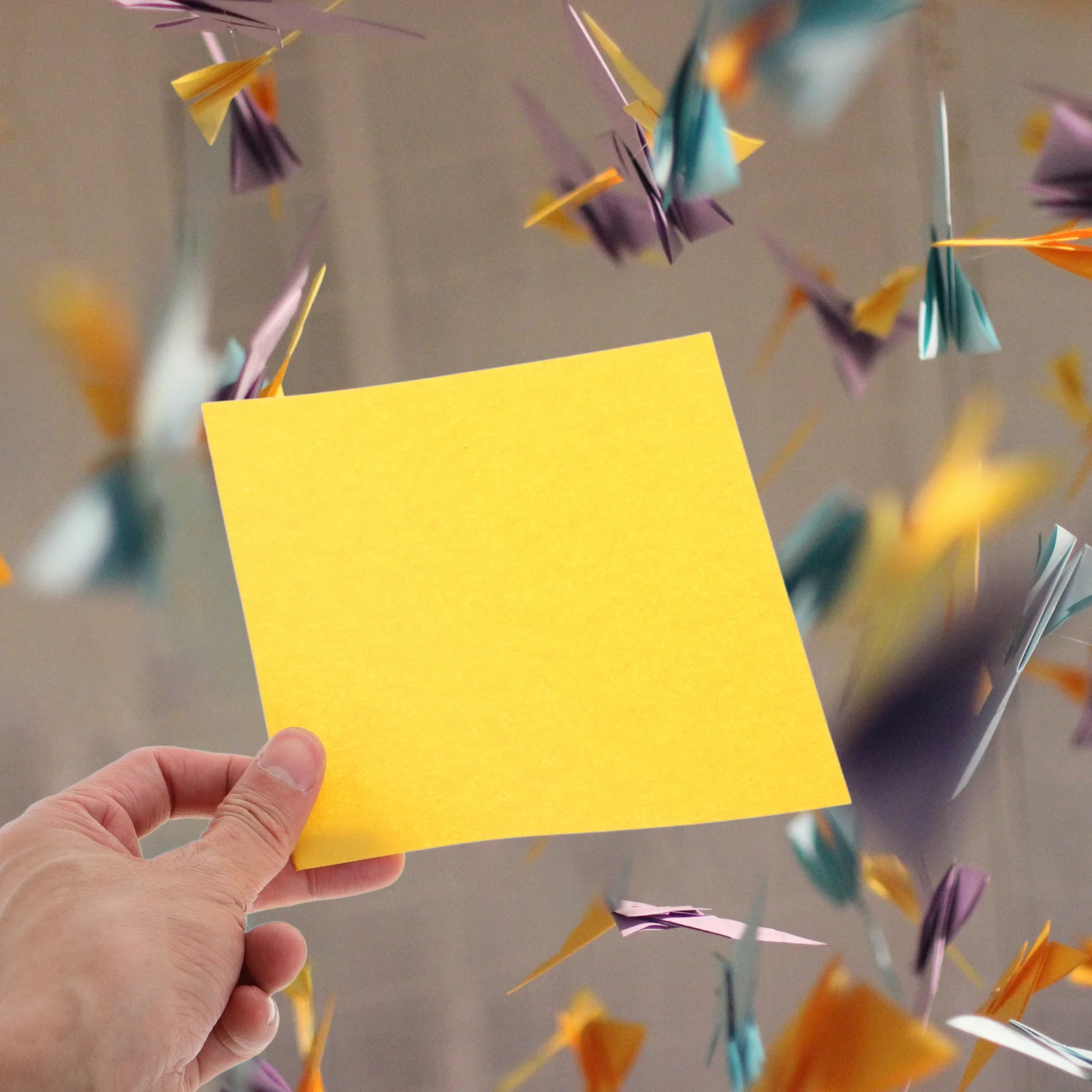 300 листов квадратной осенней цветной бумаги для оригами - Фотография_5