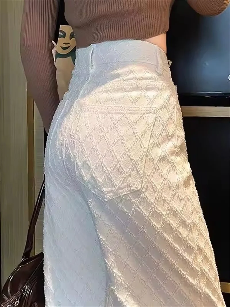 Белые широкие джинсы