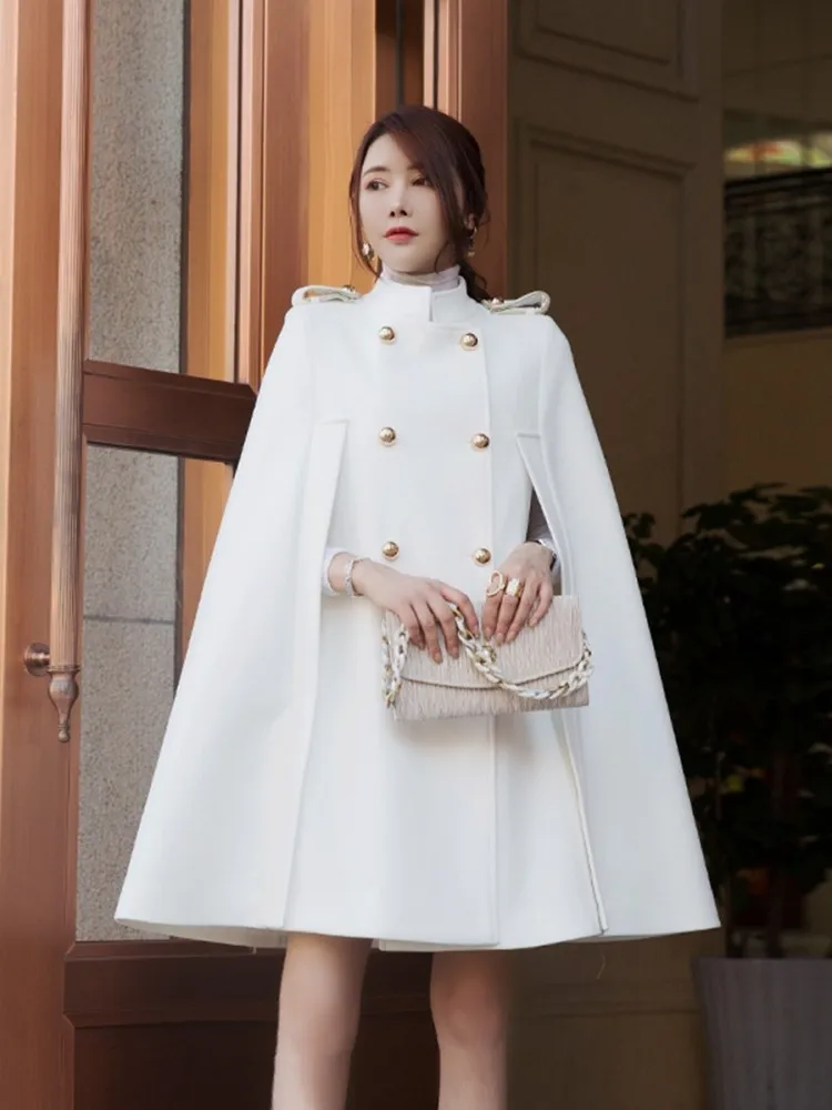 Женская двубортная накидка средней длины - Фотография_2