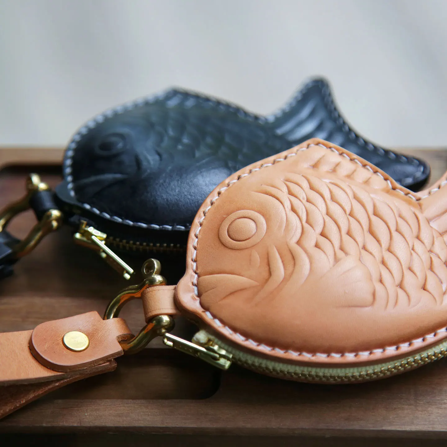 Красная сумка-рыба ручной работы с застежкой - Фотография_5