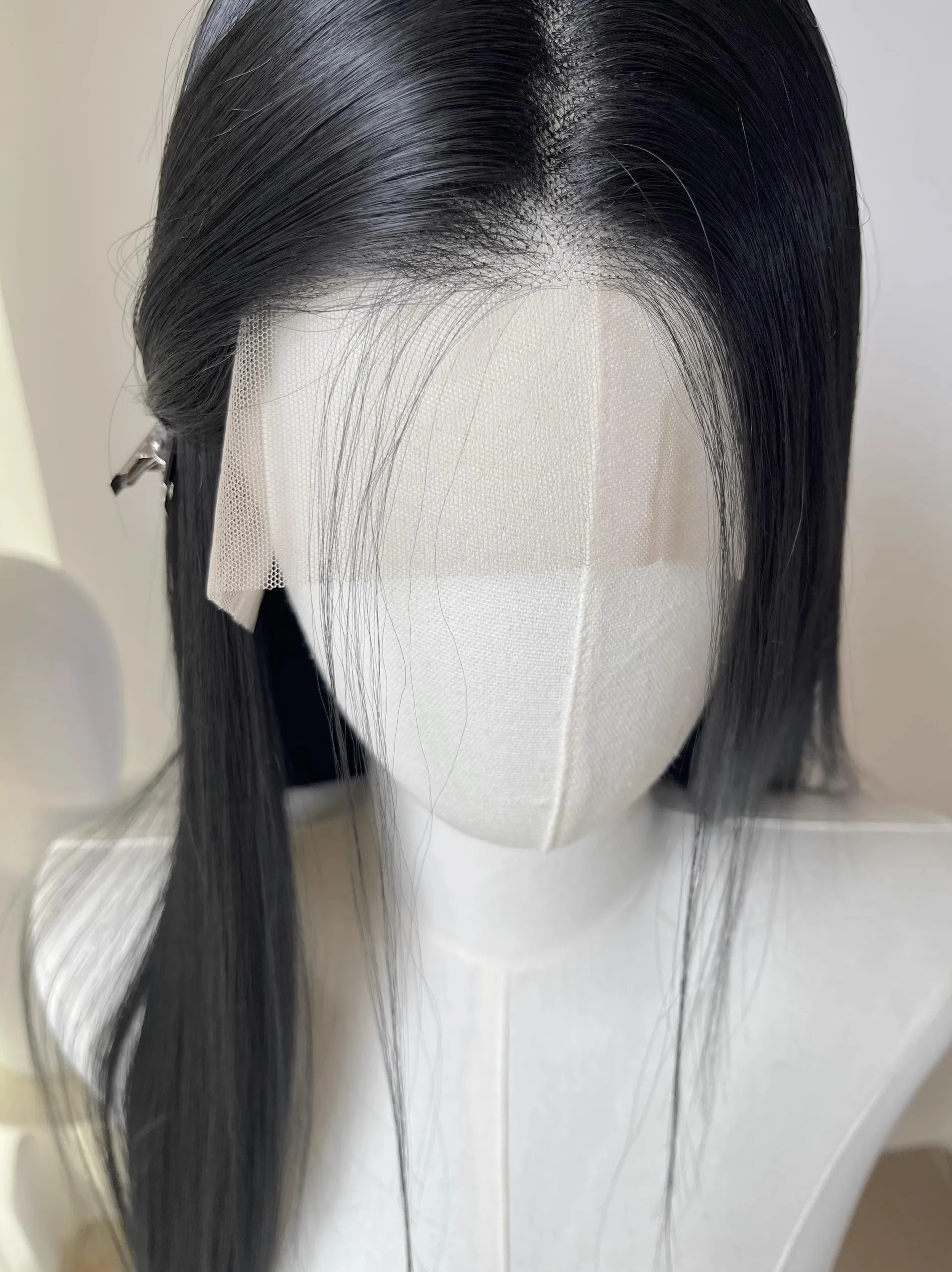 Черный парик 26 дюймов 13x4 парик - Фотография_2