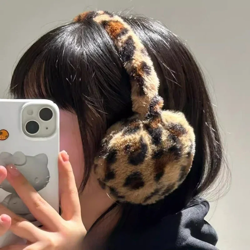 Мягкие плюшевые грелки для ушей с леопардовым принтом для женщин - Фотография_2