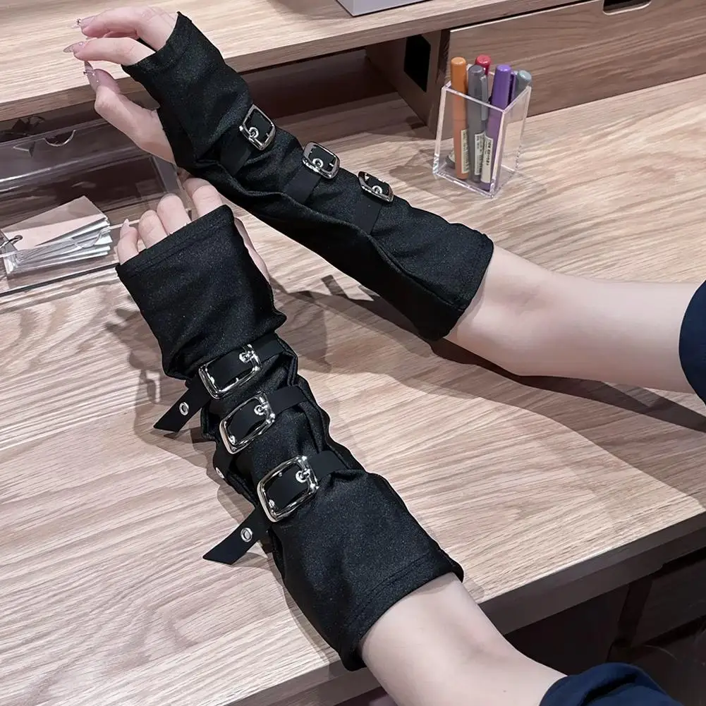 Новые готические перчатки в стиле