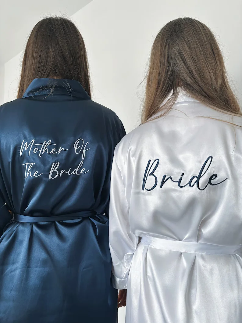 Персонализированные розовые халаты подружки невесты - Фотография_5