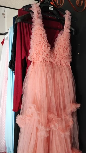 Розовое тюлевое бальное платье для беременных для фотосессии - Фотография_4