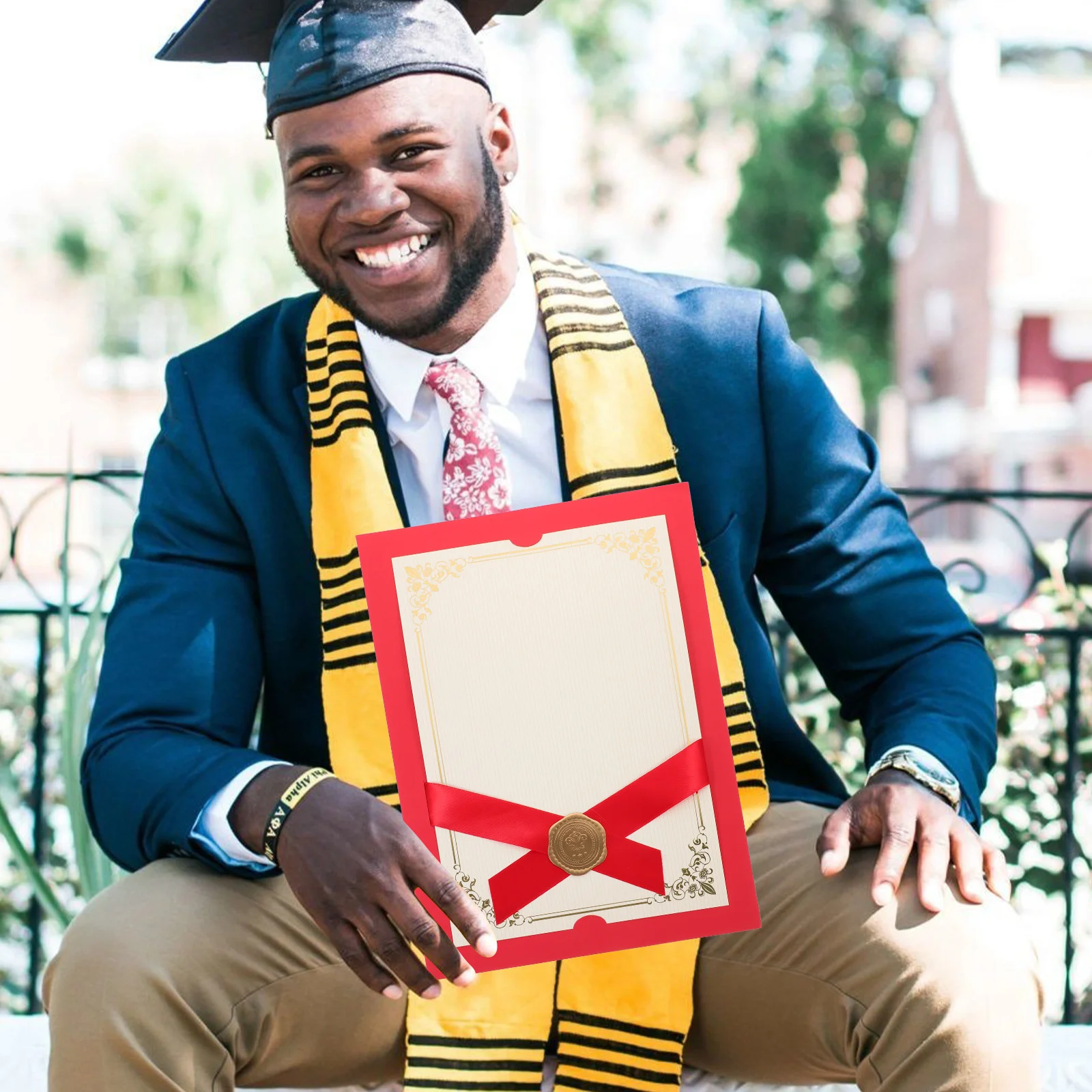 Обложка для сертификата с рисунком штамповки - Фотография_6