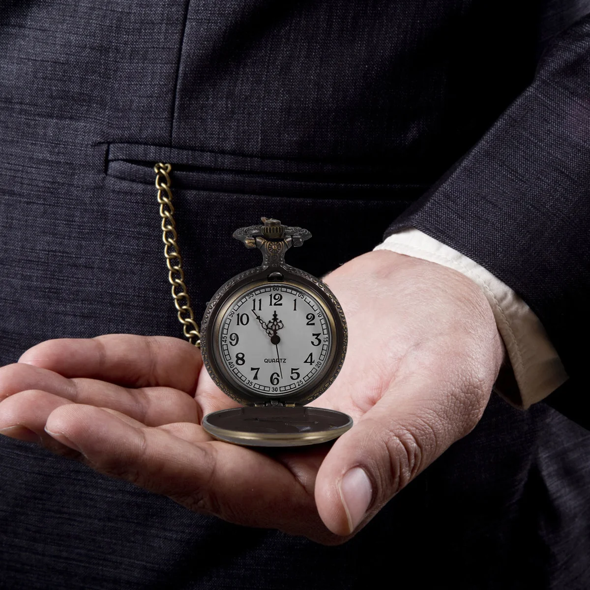 Кварцевые часы в стиле ретро из змеиного сплава для зодиака - Фотография_5