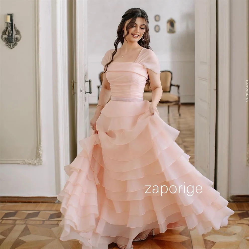 Бальное платье из органзы с многоуровневыми - Фотография_2