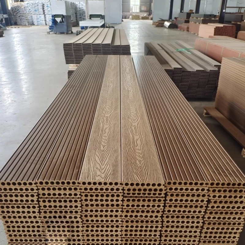 Наружная антикоррозийная деревянная терраса