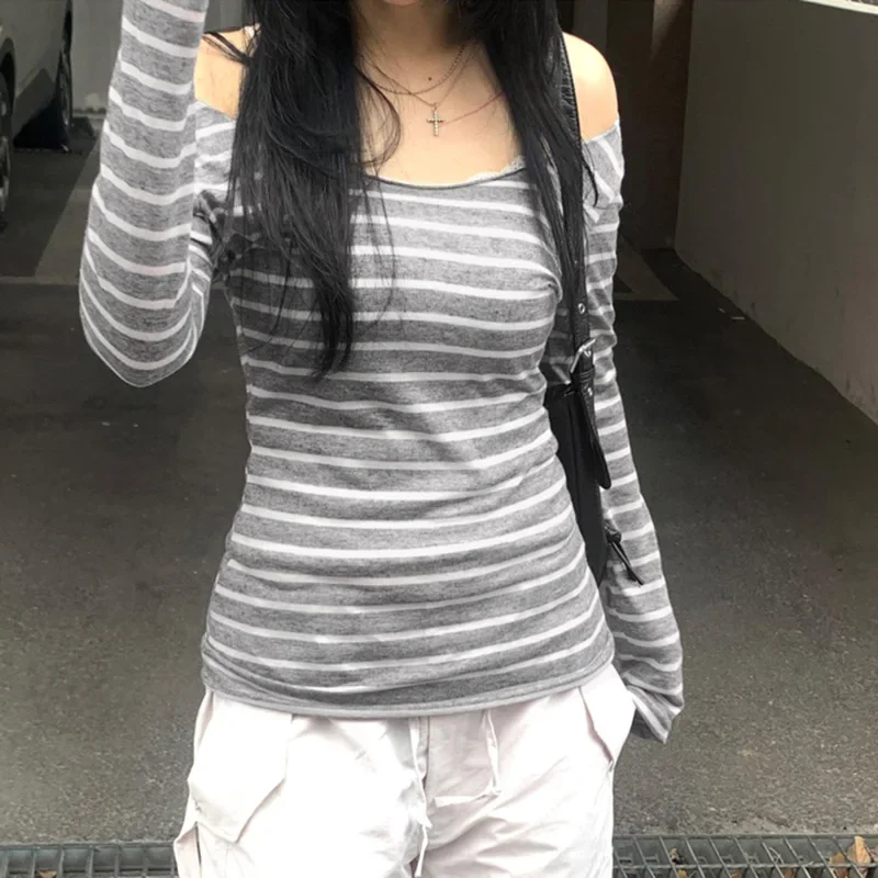 Сексуальный вязаный халат с разрезом на шее - Фотография_3