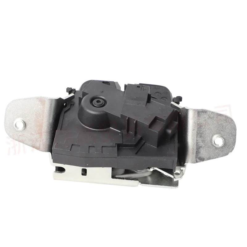 2047401300 привод защелки замка - Фотография_3