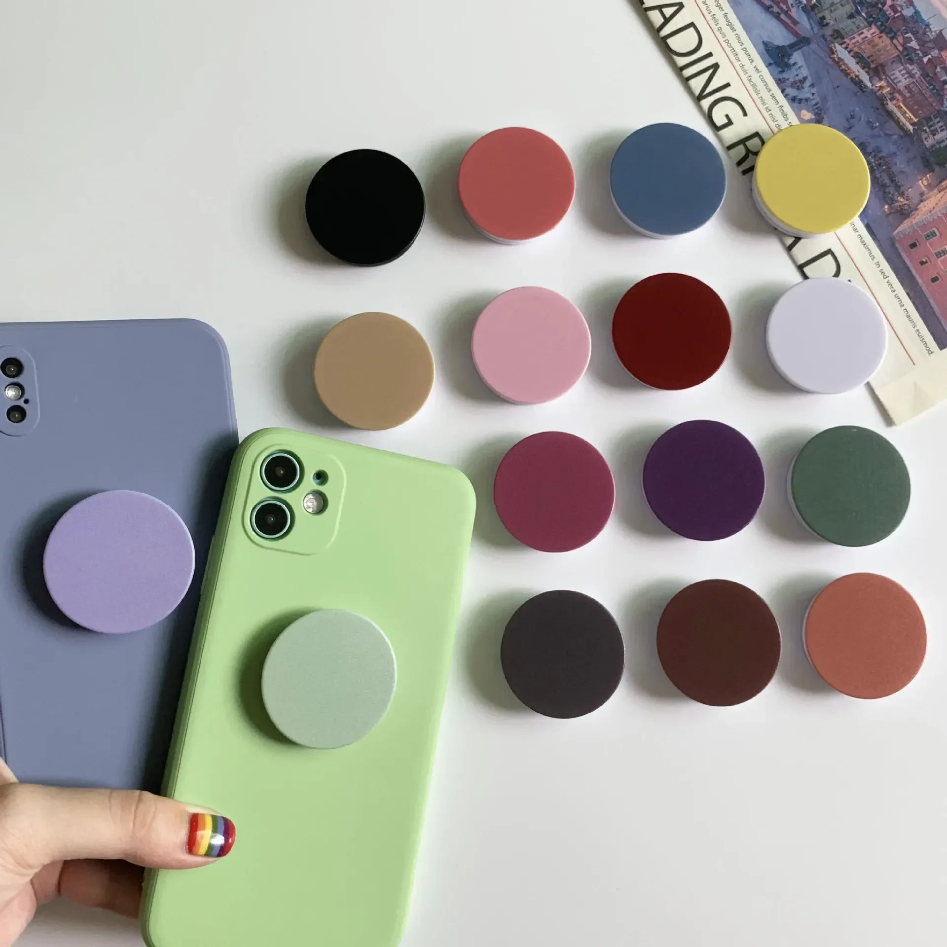 Роскошная глянцевая розетка для телефона iphone 15