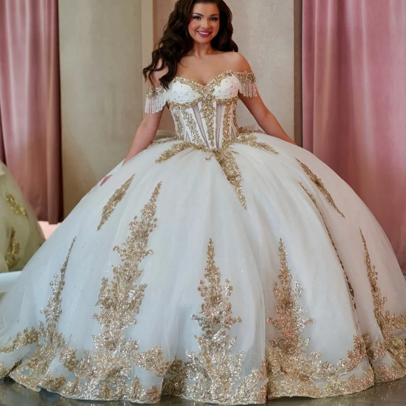 Блестящие белые платья quinceanera