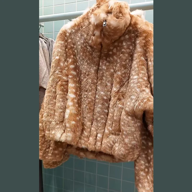 Утепленная куртка из искусственного меха с пятном оленя - Фотография_6