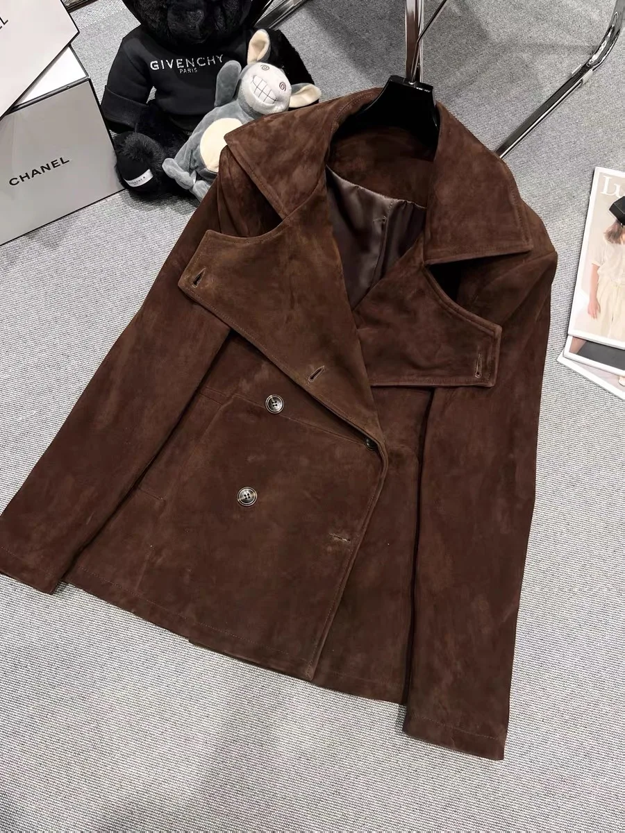 Двубортные куртки из замши и овчины - Фотография_4