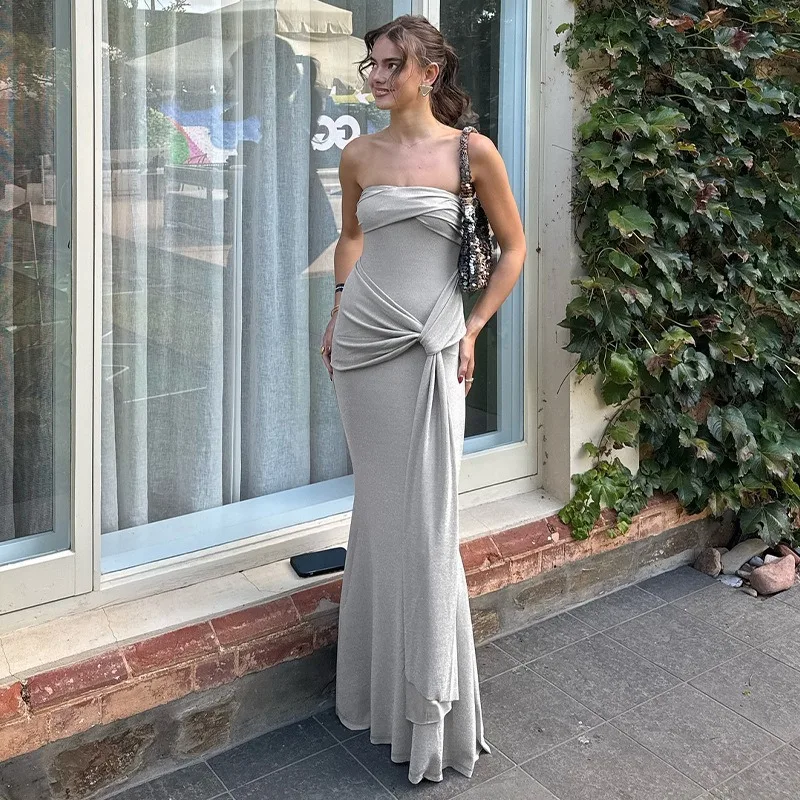 Tuularose платье с одним вырезом