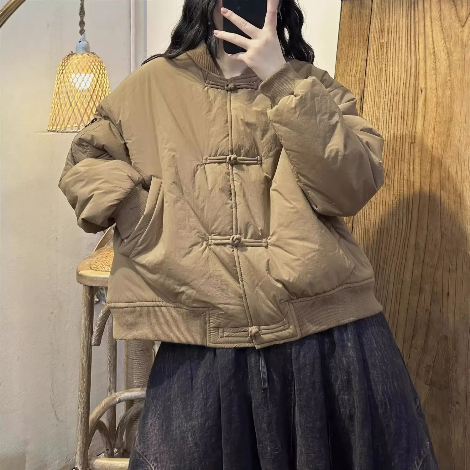 Хлопковая стеганая куртка с воротником-стойкой для женщин - Фотография_2