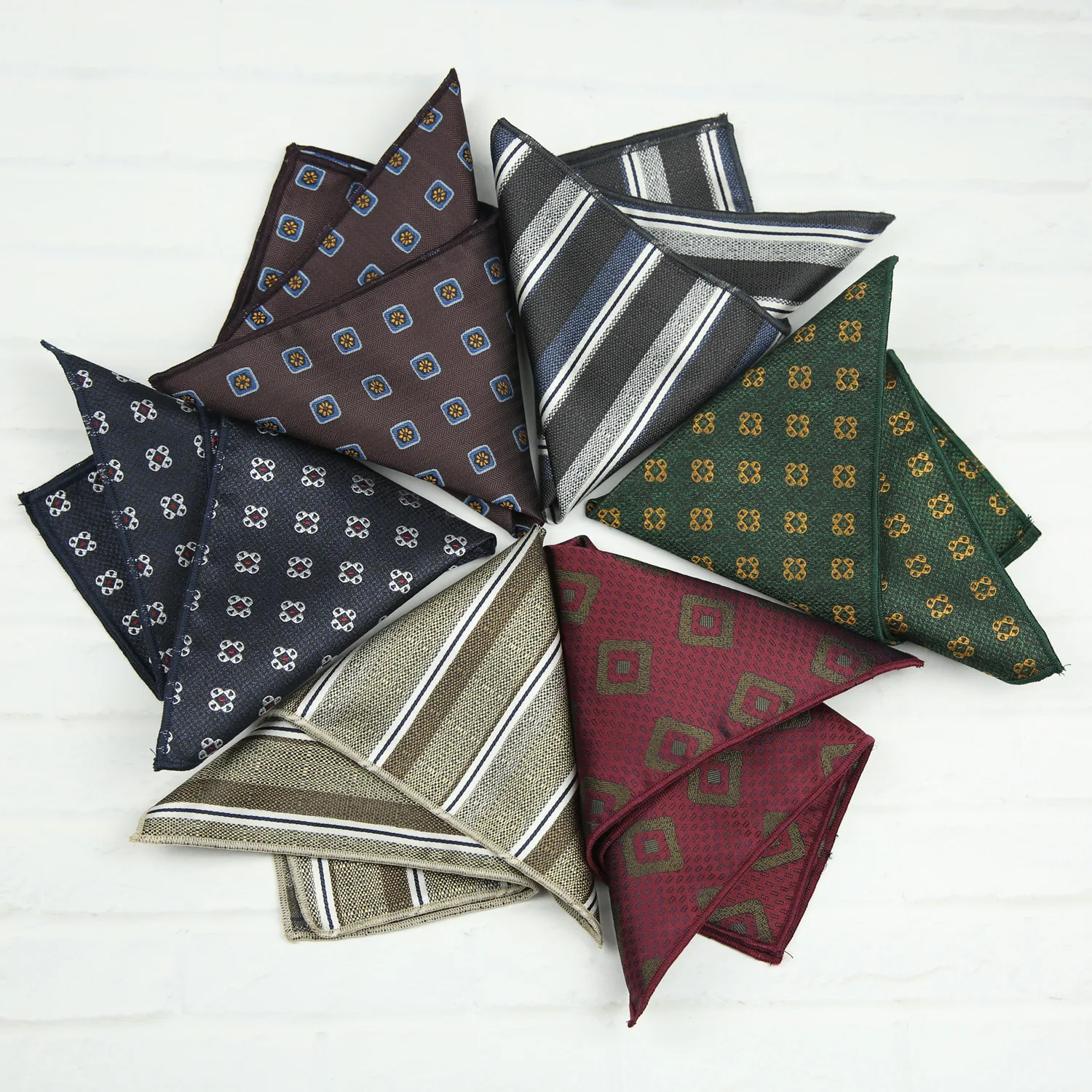 23 см карманный квадратный костюм