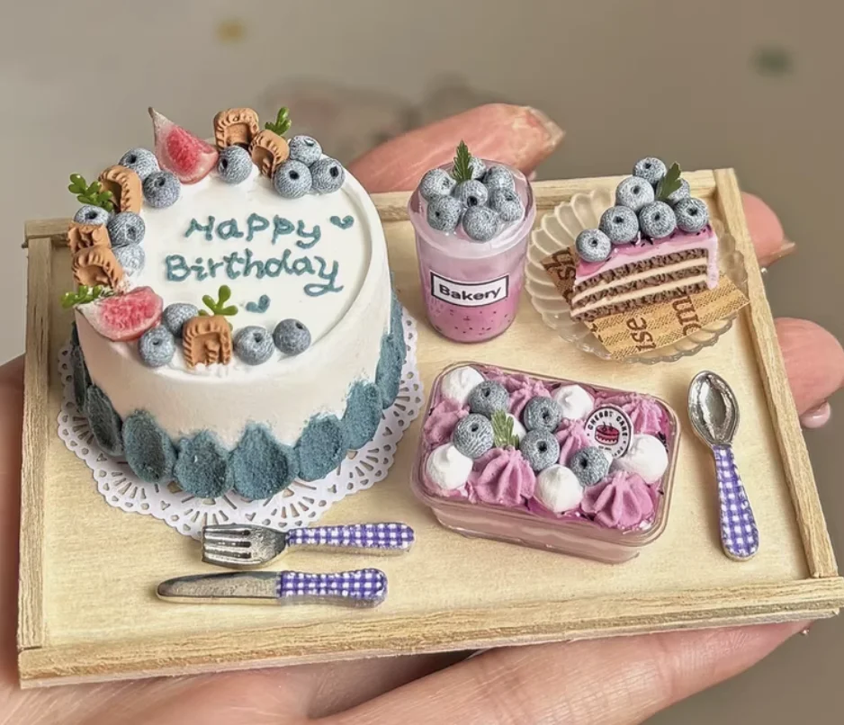 Миниатюрный десерт из глины ручной работы - Фотография_3