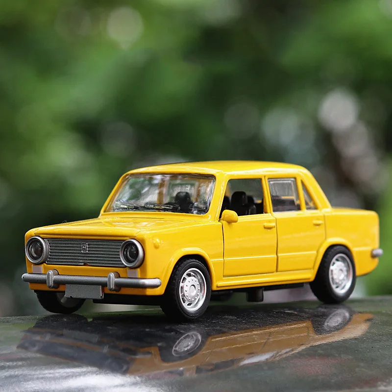 1:36 lada модель автомобиля из сплава - Фотография_2