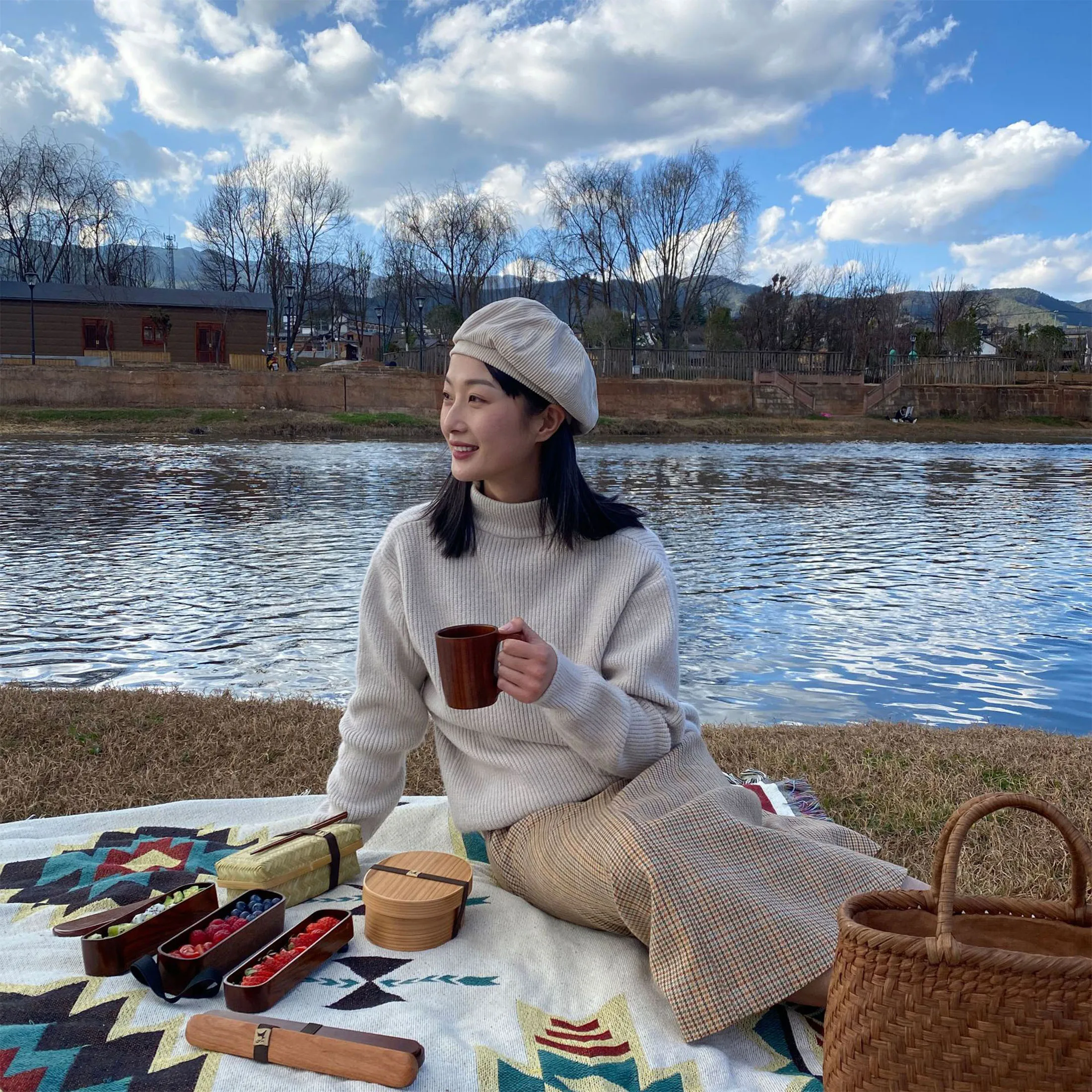 Двойной деревянный ланчбокс