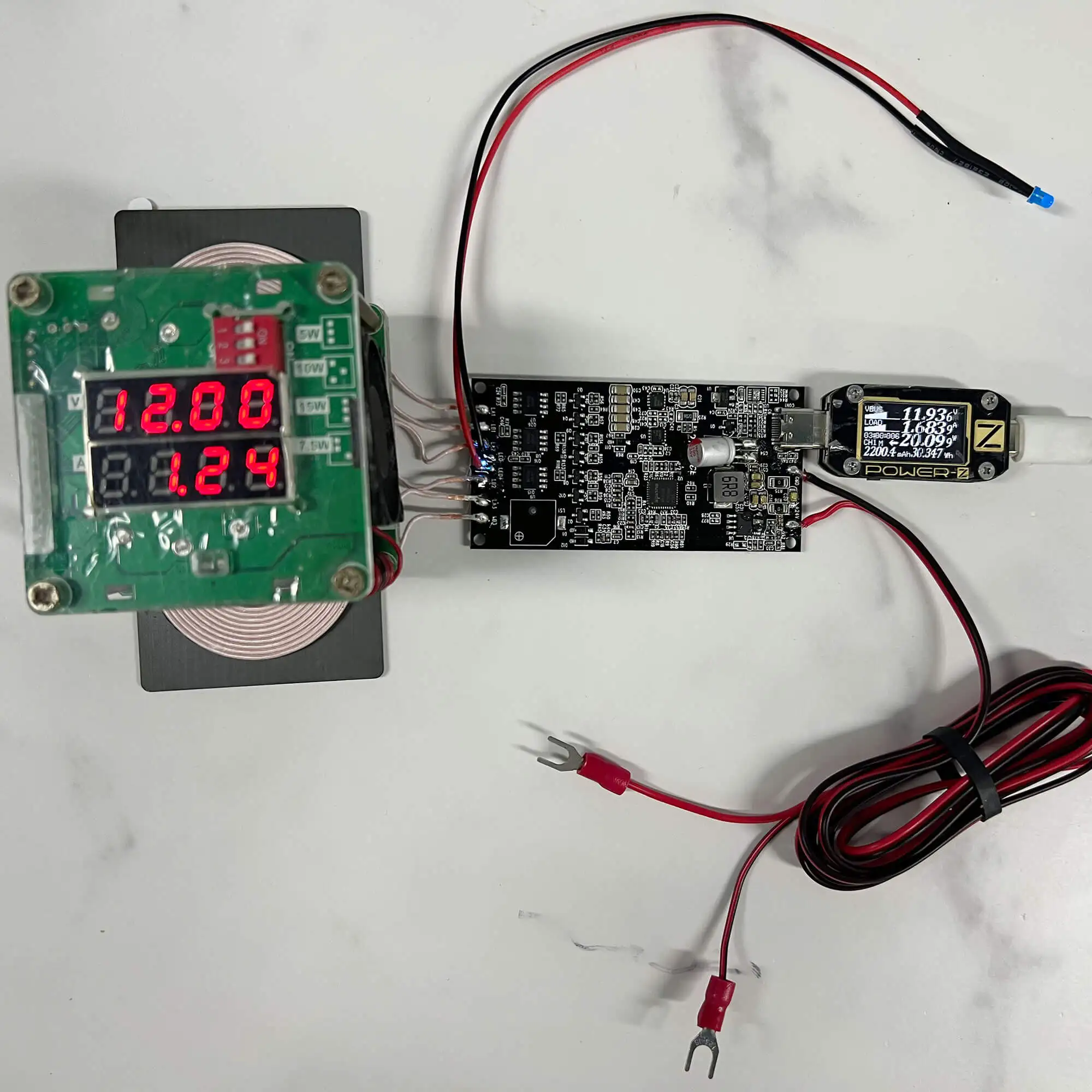 Беспроводное автомобильное зарядное устройство - Фотография_3