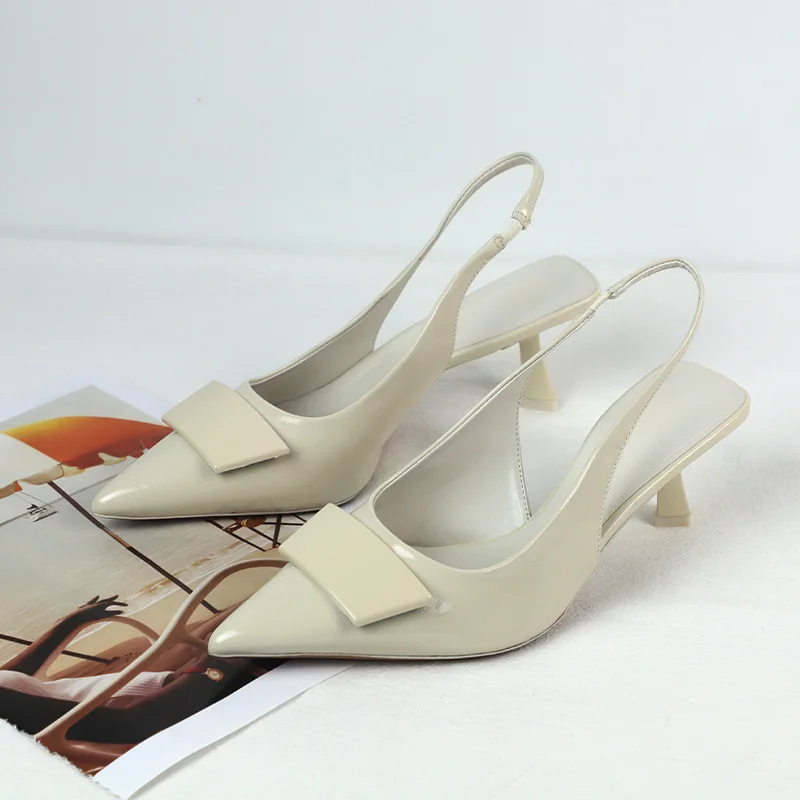 Летние белые остроконечные босоножки на высоком каблуке