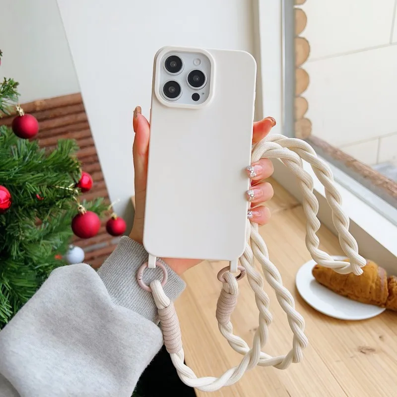 Противоударный чехол со шнурком для iphone 16 - Фотография_2