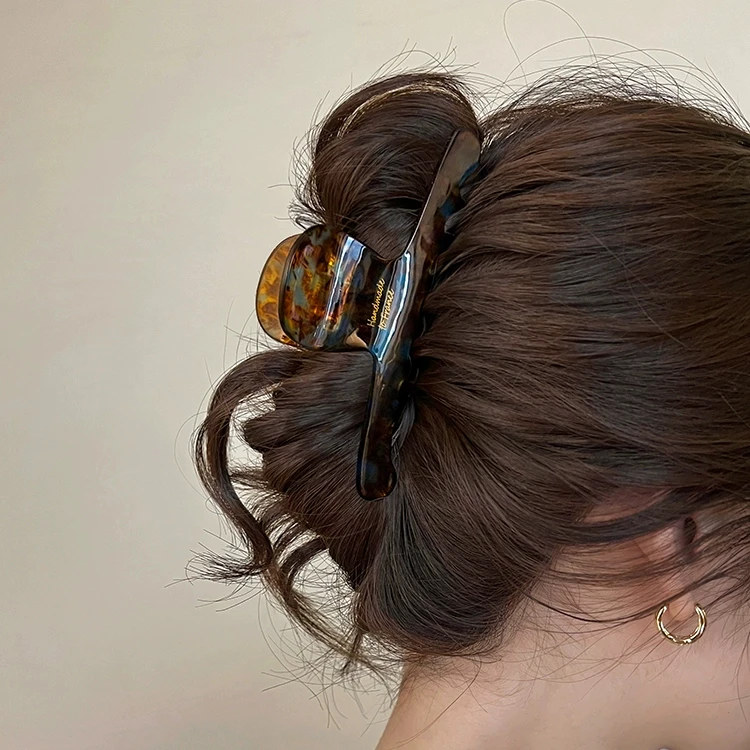 Женские ацетатные леопардовые когти для волос - Фотография_2