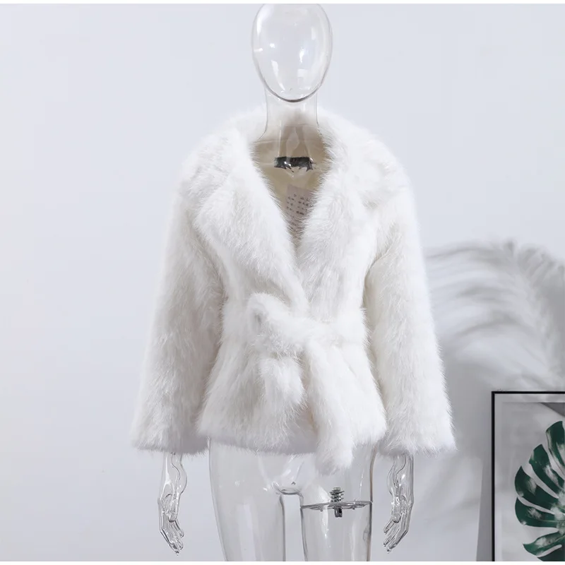 Толстая теплая шуба из искусственного меха для женщин с поясом - Фотография_5