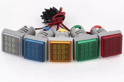 Мини-индикатор напряжения и силы тока