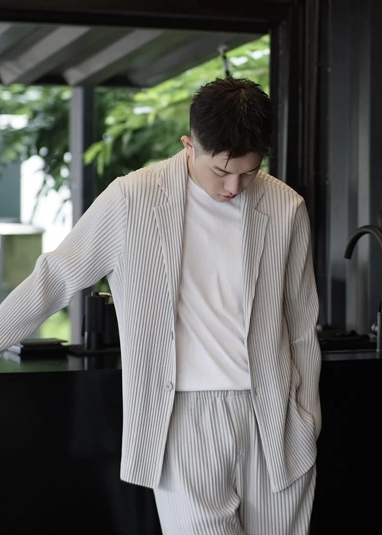 Мужской плиссированный блейзер miyake - Фотография_2