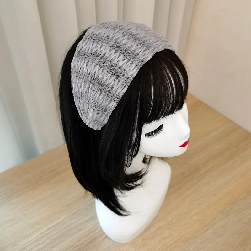 Широкий противоскользящий обруч для волос из кружевной ткани