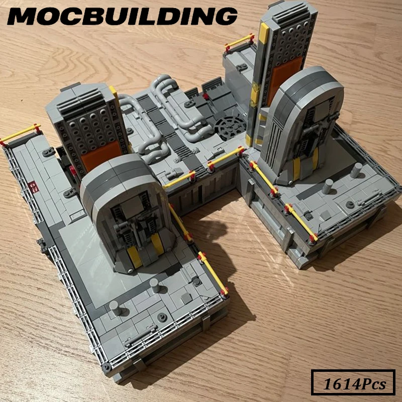 Платформа космического корабля в масштабе 1:70