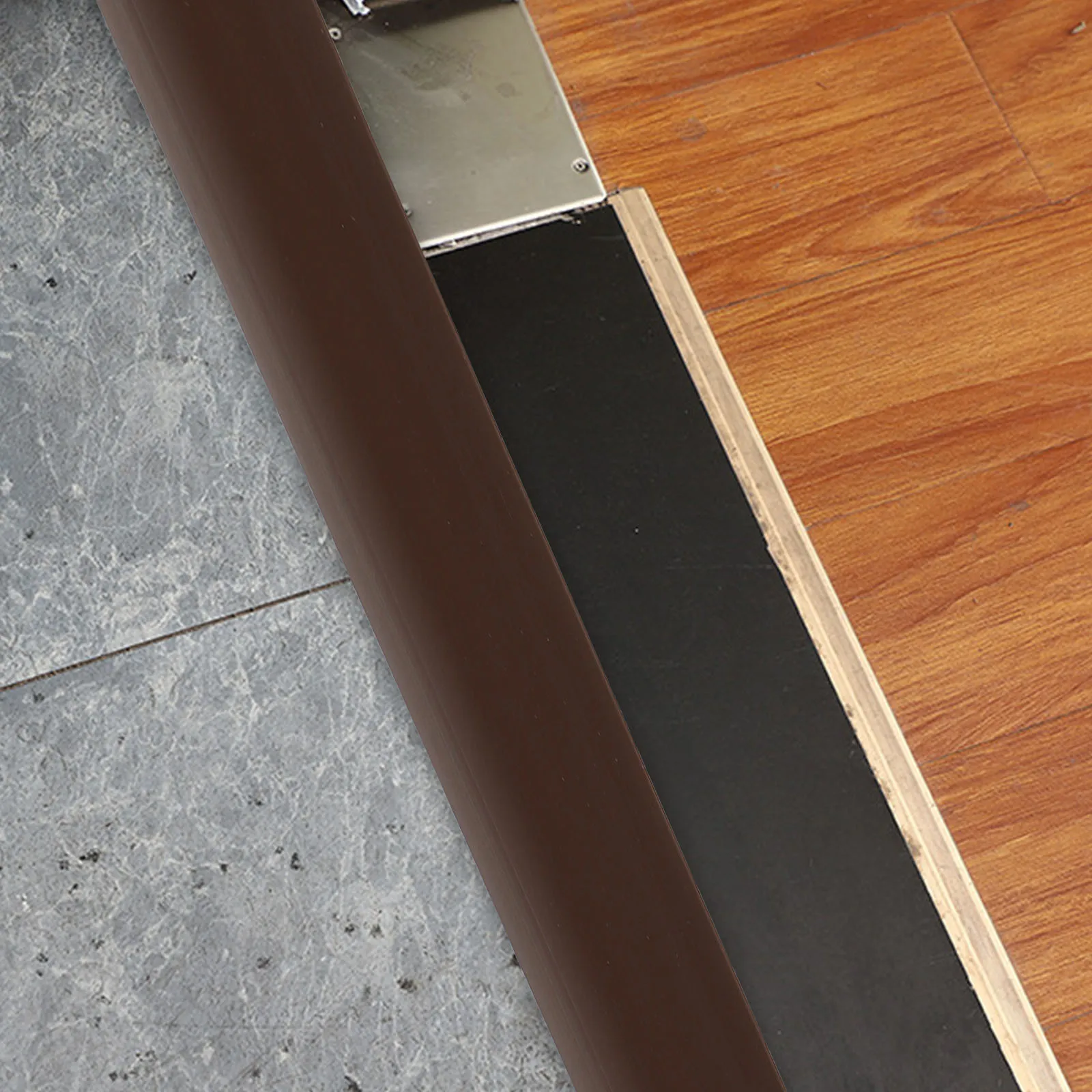 Самоклеящаяся напольная переходная полоса из пвх - Фотография_2