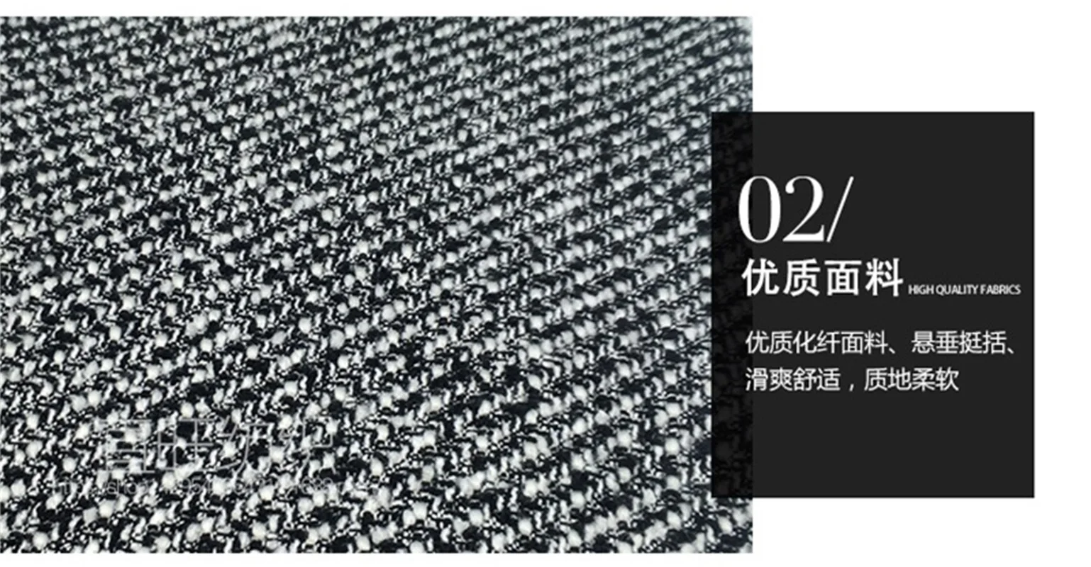 Дизайнерское длинное женское пальто в тонкую полоску - Фотография_3