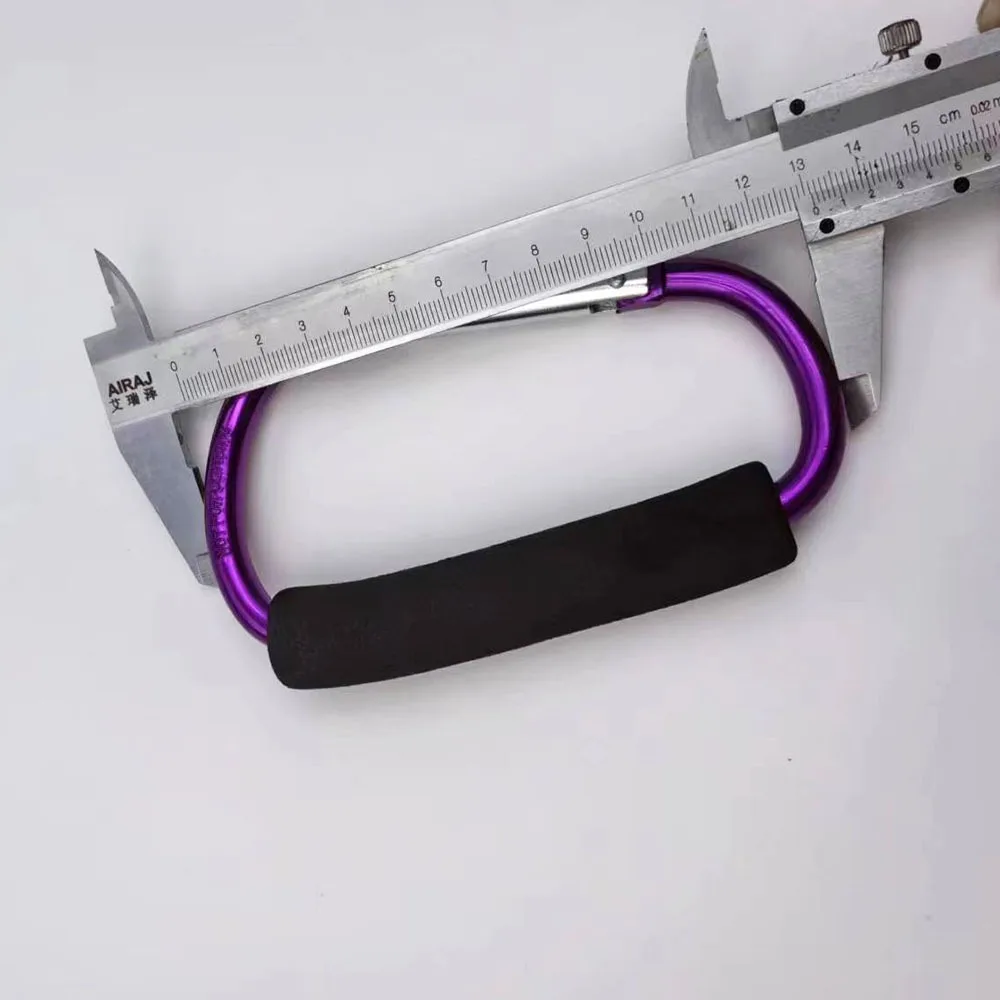 Многофункциональный крючок для детской коляски - Фотография_3