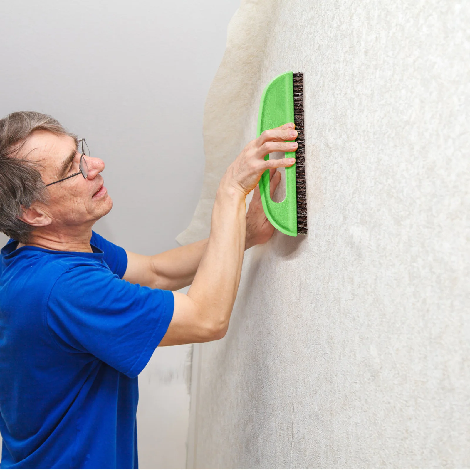 Инструмент для покрытия обоев