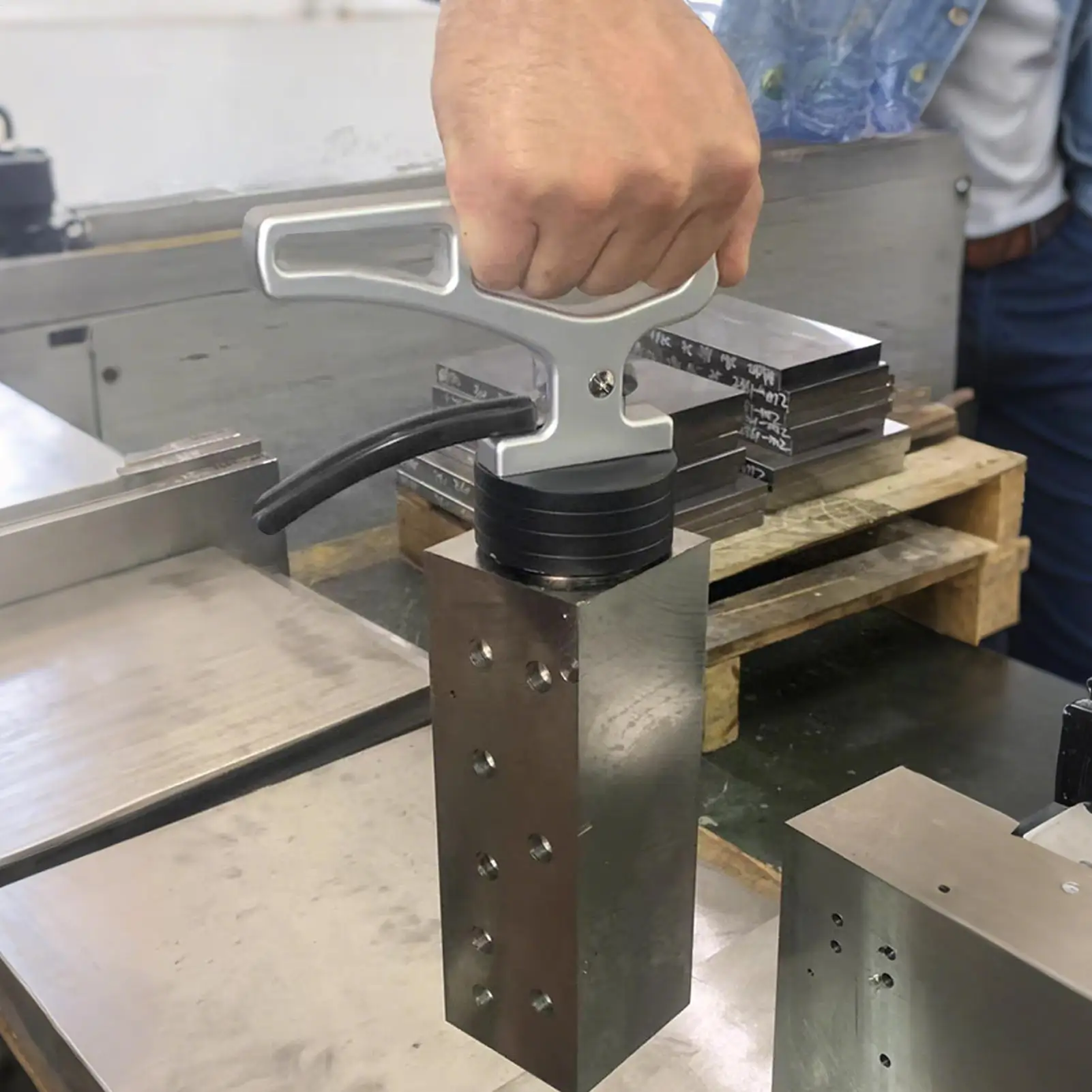 Магнитная подъемная ручка - Фотография_2