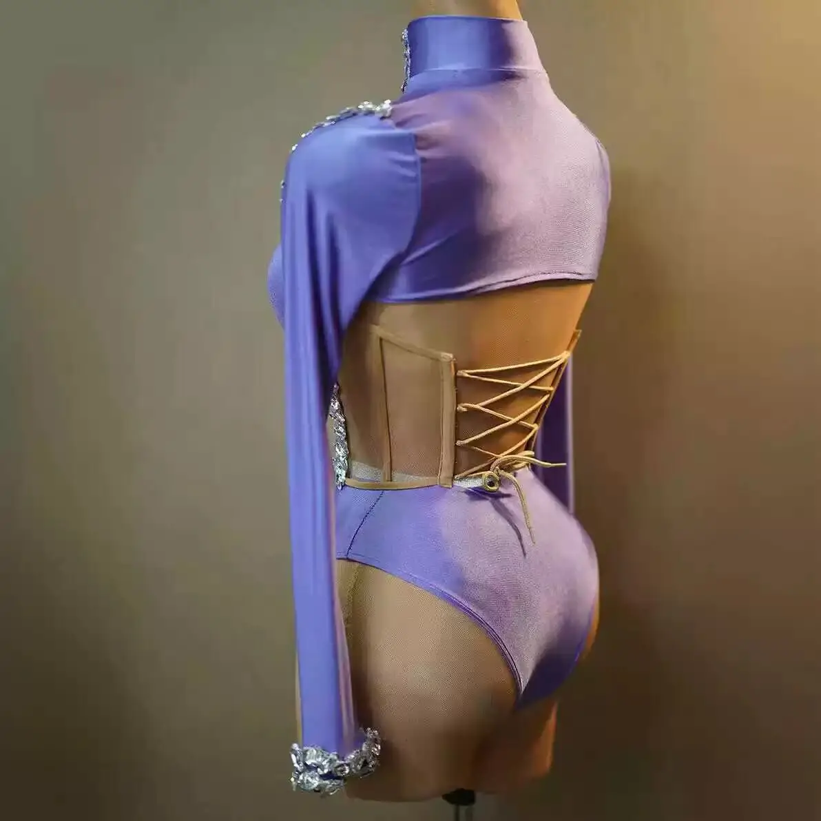 Сверкающий комбинезон со стразами - Фотография_6