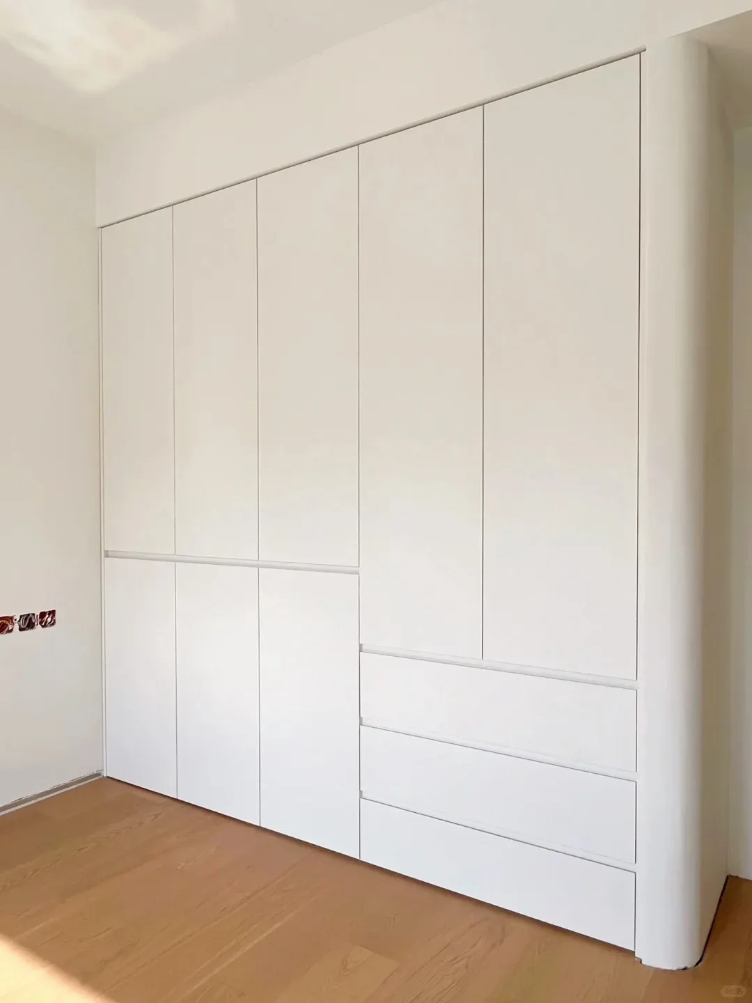 Современный шкаф - Фотография_3