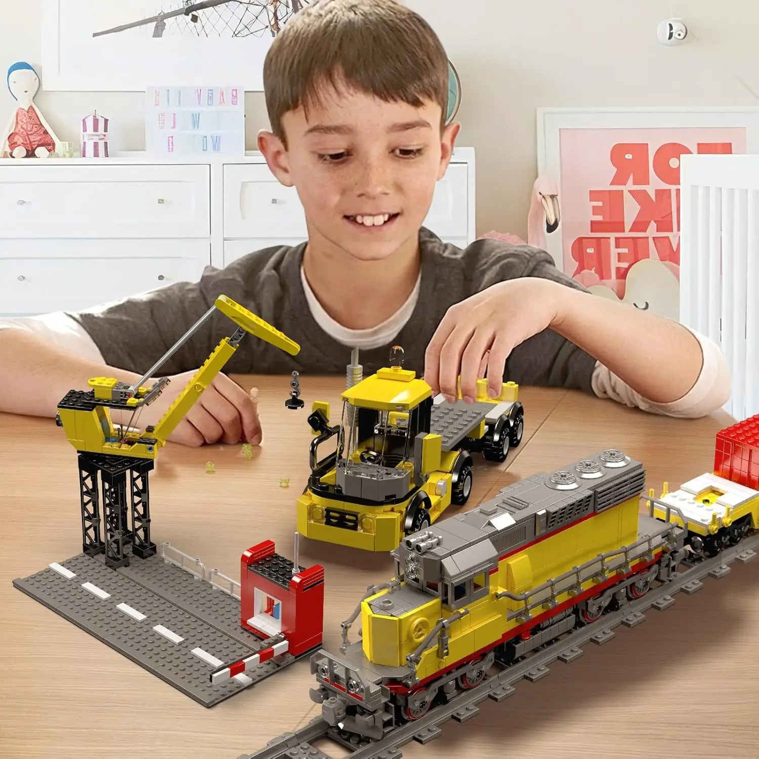 Mould king world train 12027 emd - Фотография_6