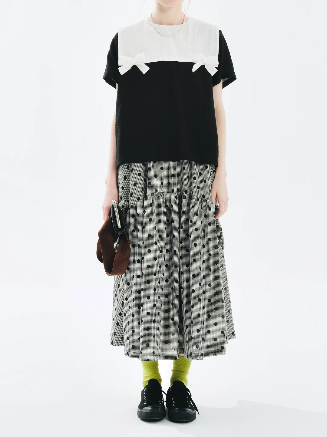 Новая летняя крутая черная рубашка с т-образным вырезом и бантом - Фотография_3